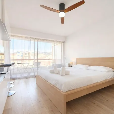 Smolett 2 Pers Terrazza Wifi Apartmán *